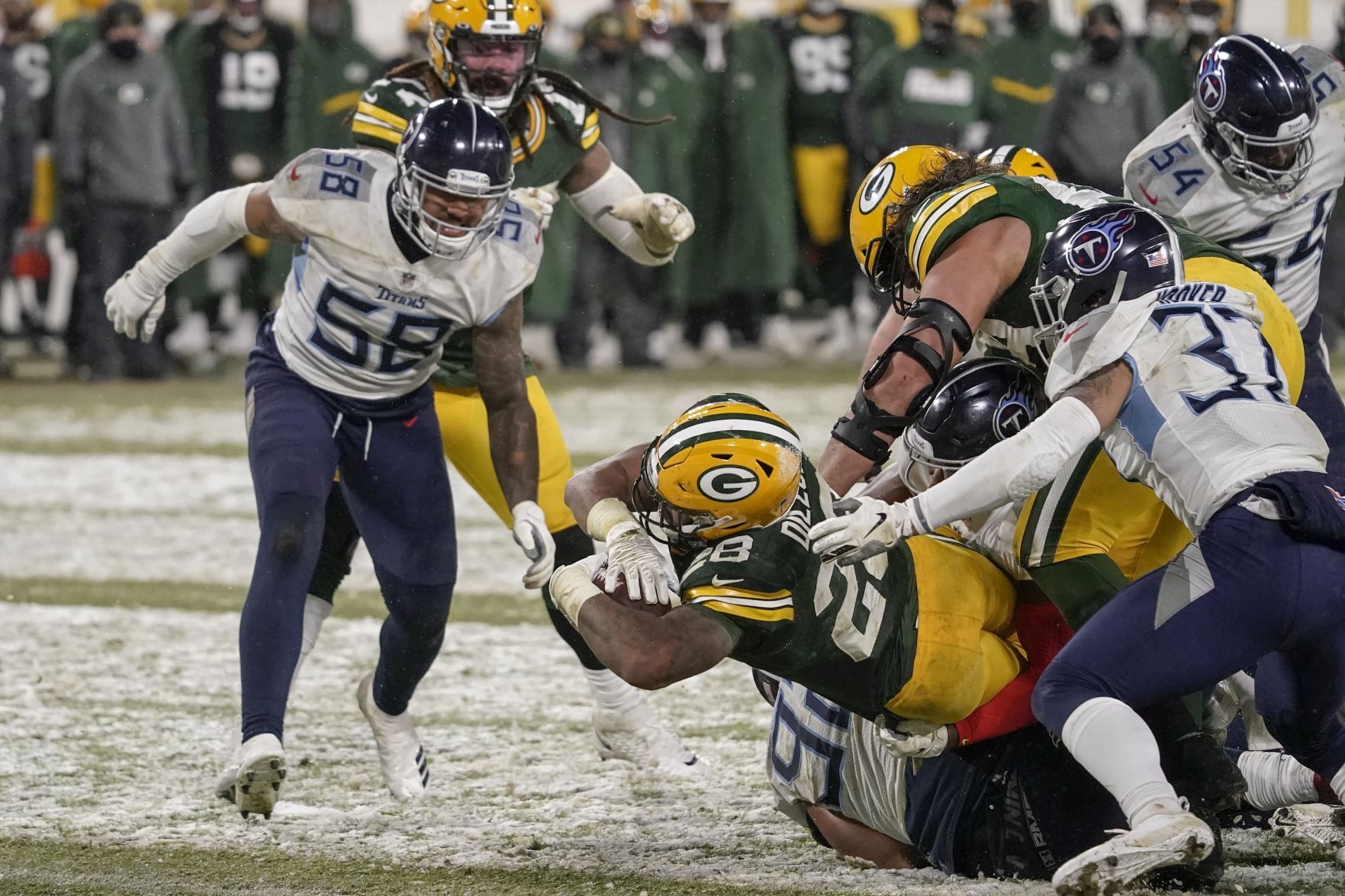 Packers 40, Titans 14